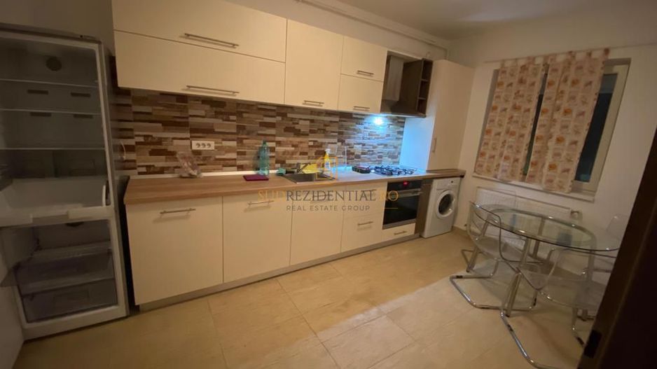 Garsoniera moderna de vanzare, mobilata, parcare, metrou Aparatori - Poză 2