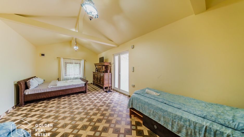 Afacere la cheie: Pensiune functionala sau casa de locuit, Ghioroc - Poză 20