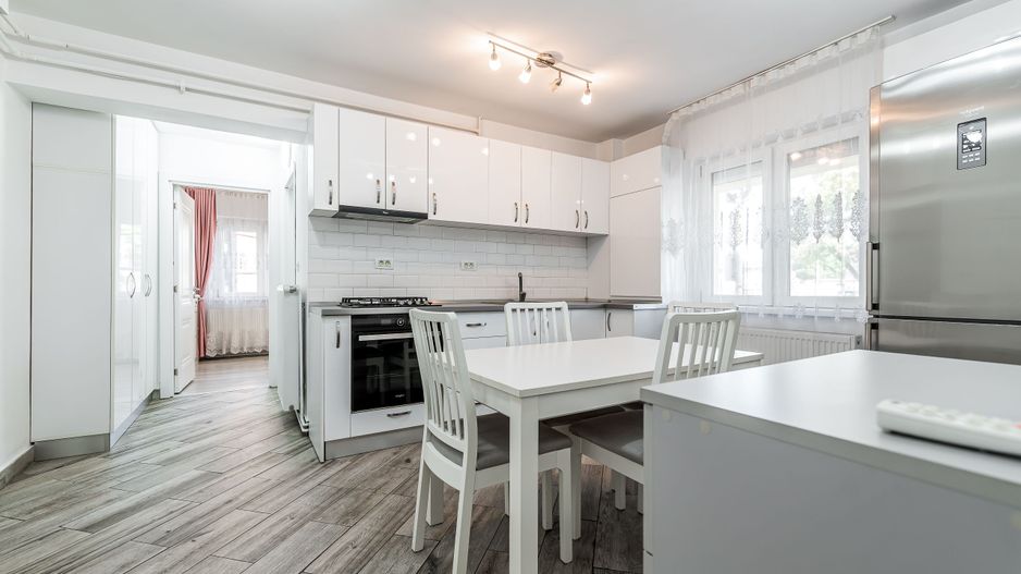 Apartament la cheie cu 2 camere decomandat central Comision 0 - Poză 3