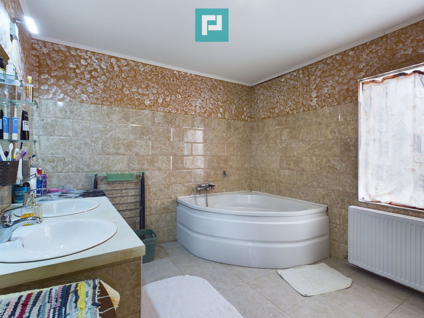 Casă cu 5 camere în Nădlac - Poză 9