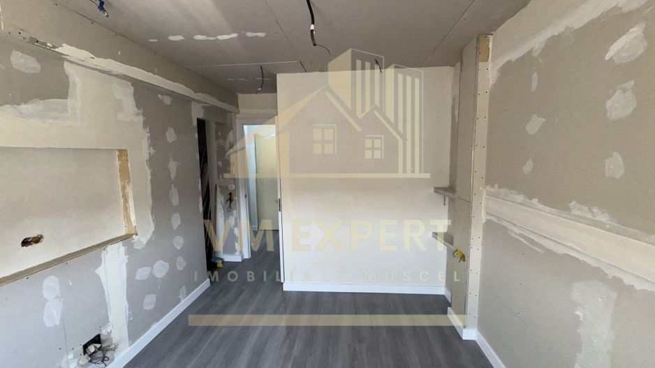 APARTAMENT 2 CAMERE CAMPULUNG, ETAJ 4, CARTIER VISOI - Poză 8