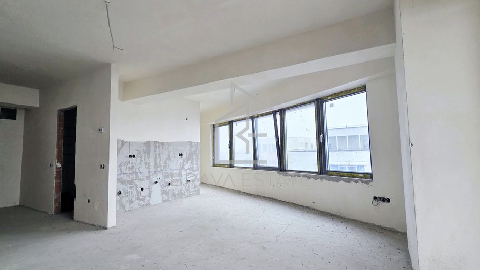 Apartament tip studio 45mp ,balcon, semifinisat,  West Tower ,zona Manastur - Poză 4