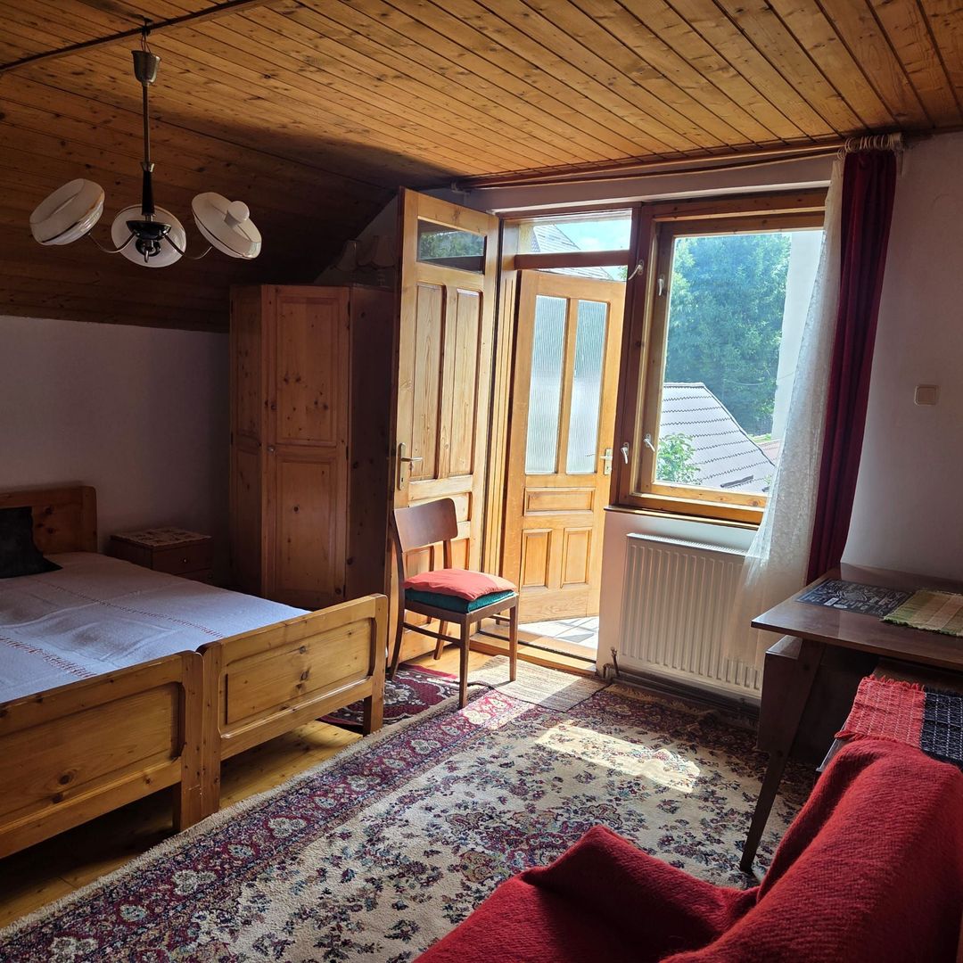 Garsoniera Astra ,zona de case liniștită . - Poză 3