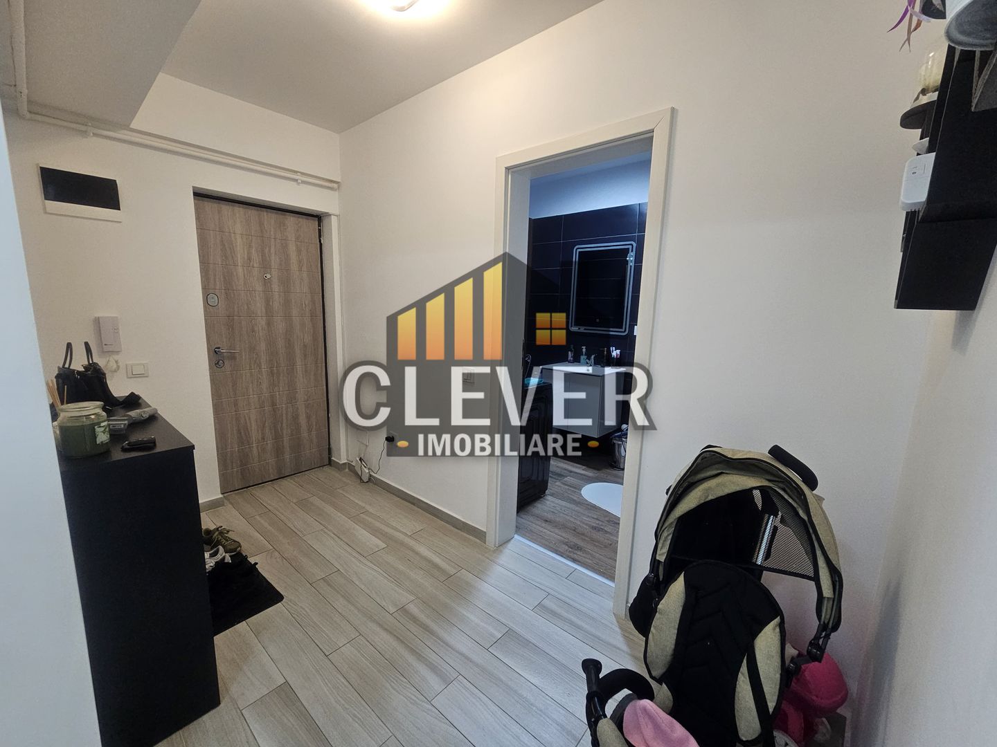 Apartament 3 camere Mobilat Utilat Loc de Parcare Inclus - Poză 12
