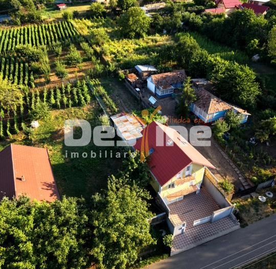 Casă individuală 4 camere 2 garaje 150 mp + anexa și gradina - Poză 1