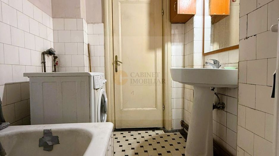 3 camere | Etaj 3/4 | Nemobilat | Universitate - Piata C. A . Rosetti - Poză 9