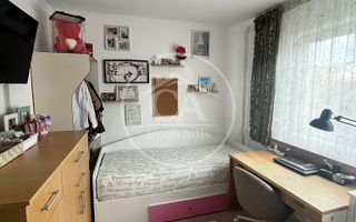 Apartament de vânzare cu 2 camere în zona Rogerius, Oradea - Poză 4