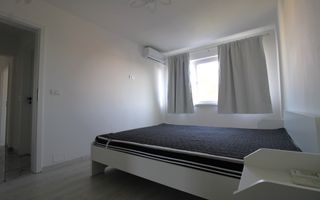Apartament spatios, amenajat modern, dressing-Cetatii - Poză 12