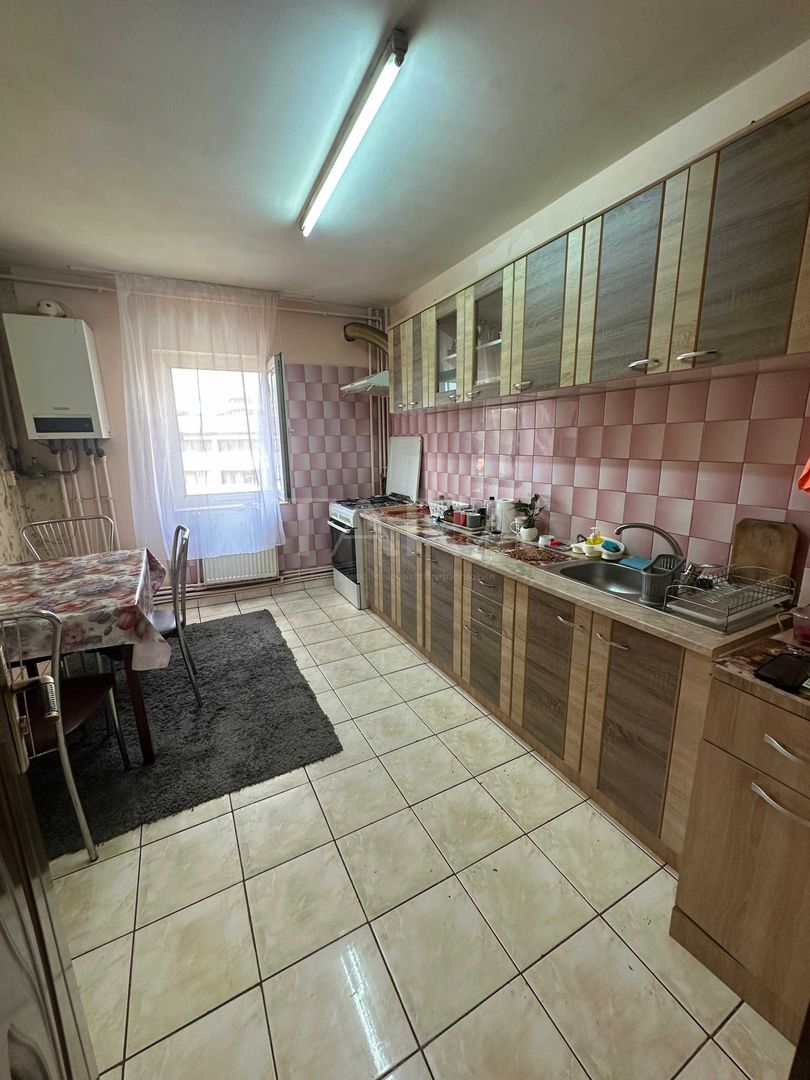 Apartament 4 camere decomandate – Mărăști, zona BRD. - Poză 2
