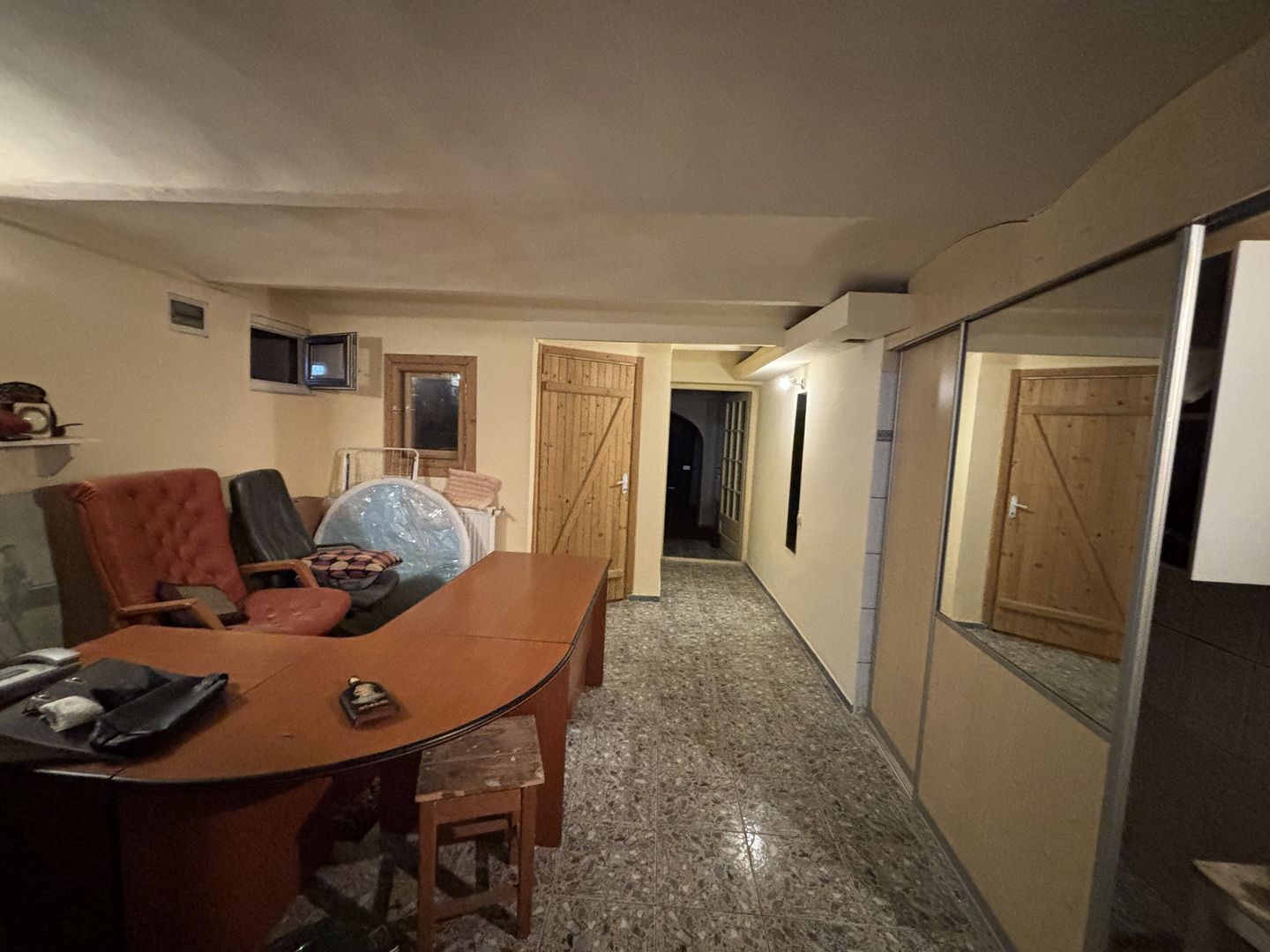 Apartament privat la casa la 5 minute de Piața Victoriei - Poză 22