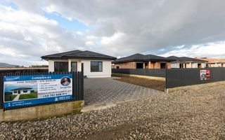 Casă/Vilă nouă de vânzare în Lilieci, Bacău - Poză 9