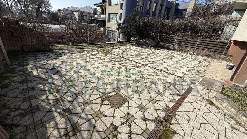 Imobil de inchiriat - Ultracentral 324 mp + curte - Poză 10