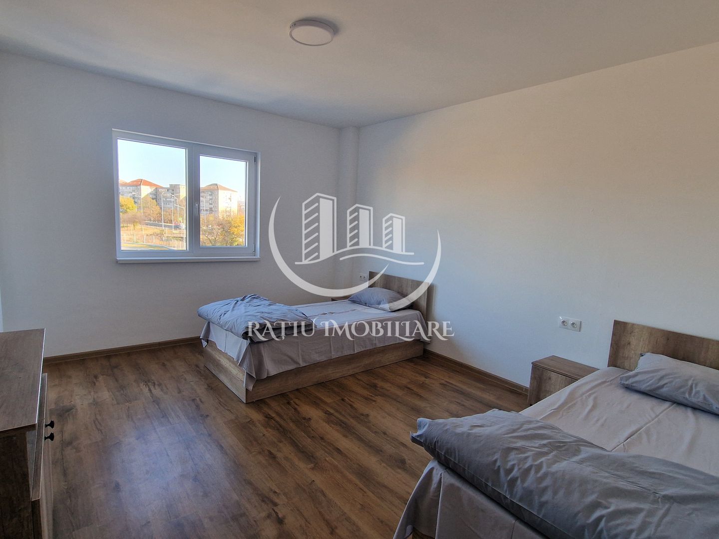 Apartament 1 camera |  Echipe de muncitori  |  Ascensor  |  Iosia | Oradea - Poză 1