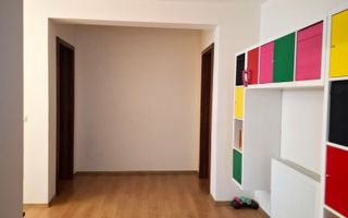Casa P+1E+M, cu 5 camere, Cocosesti - Poză 16