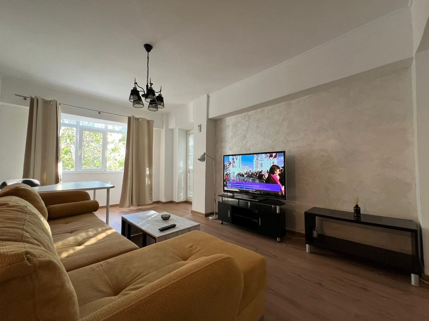 Apartament 3 camere - Poză 2