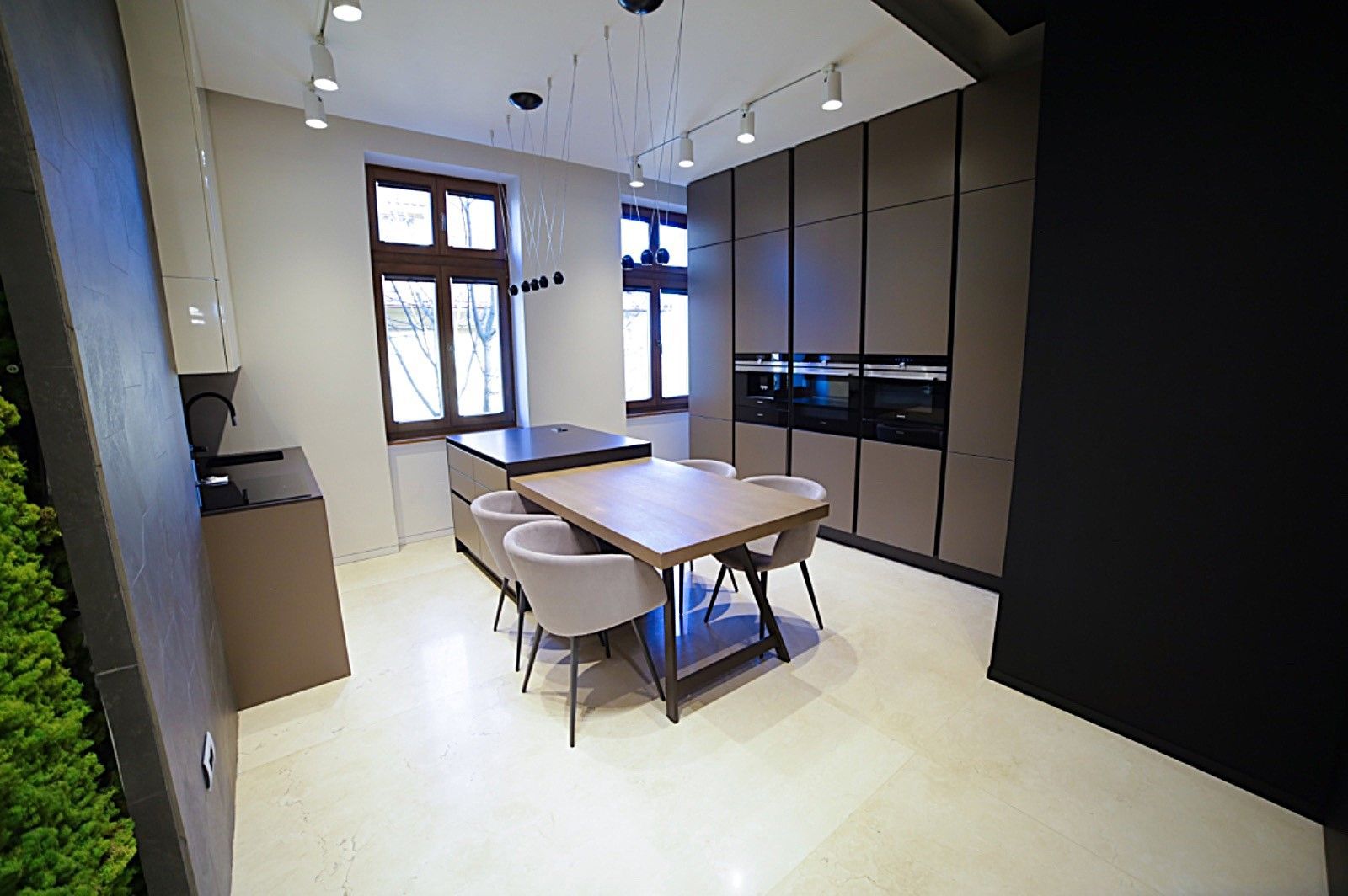 Apartament 3 camere de lux  Centru Istoric, 130mp, 2000Euro - Poză 3