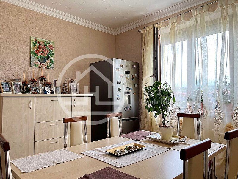 Apartament cu 2 camere de vanzare in cartierul Soarelui, Oradea - Poză 1