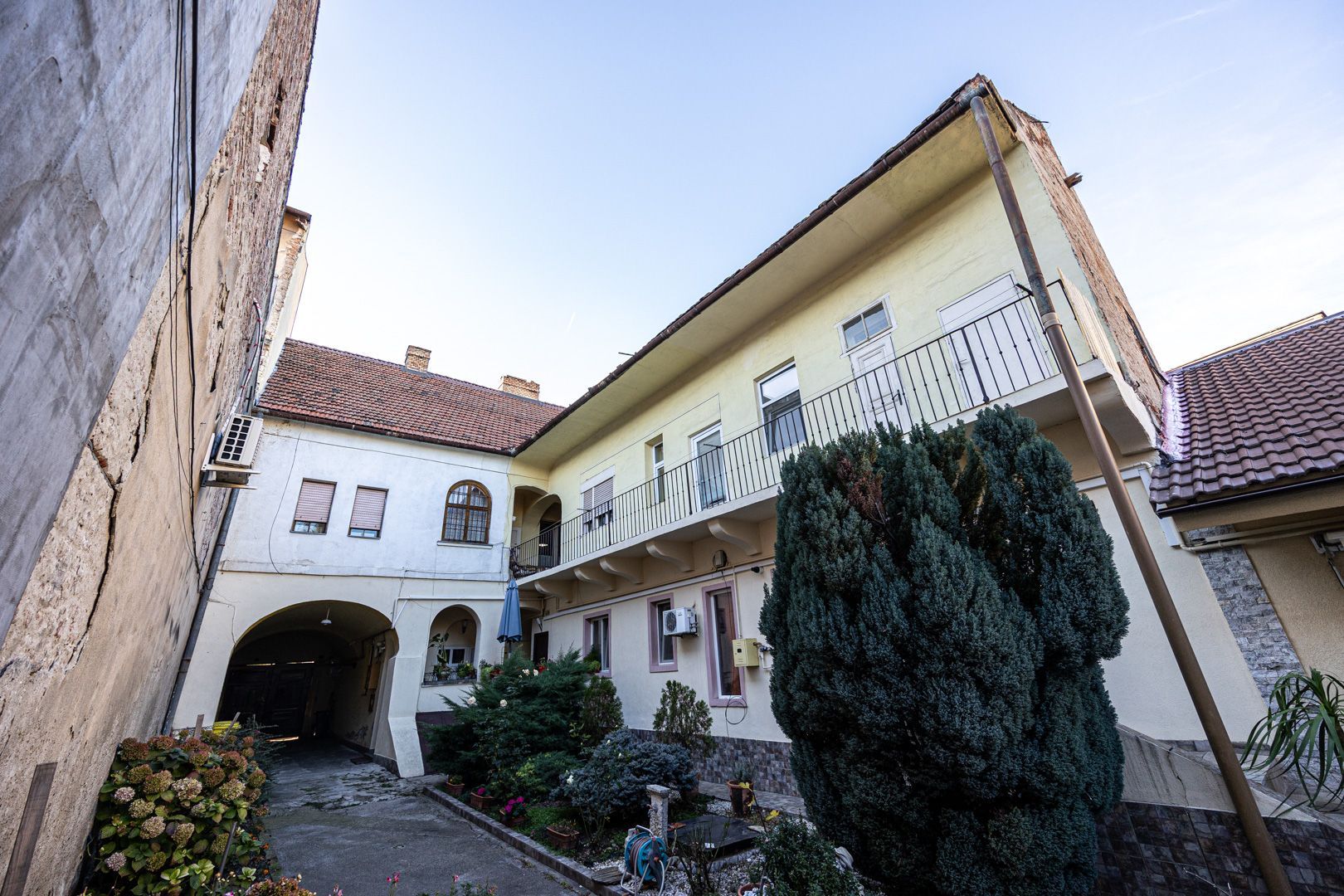 Acasă mare în centrul Aradului! 4 camere - 130 mp utili! - Poză 3