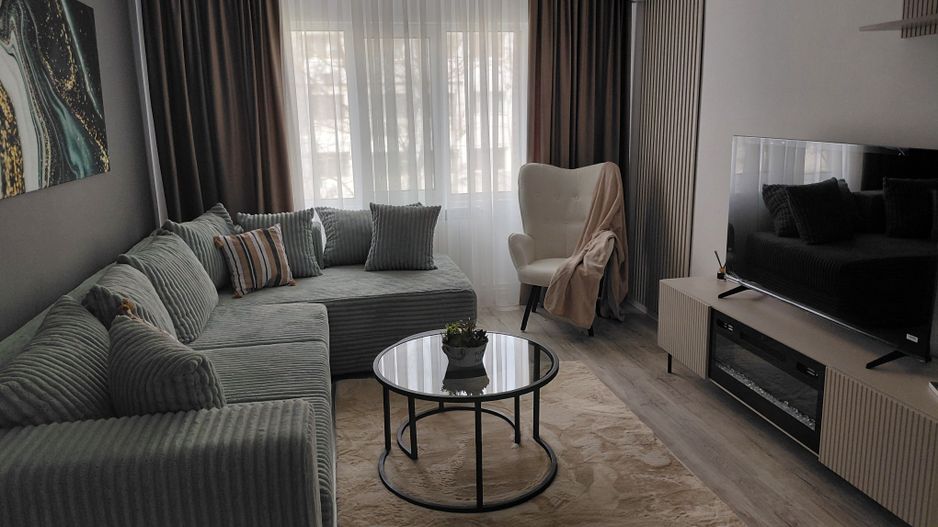 🏡  Apartament 3 camere – Micro 16,  etaj 2, (în spate la complex  Siret) - Poză 9