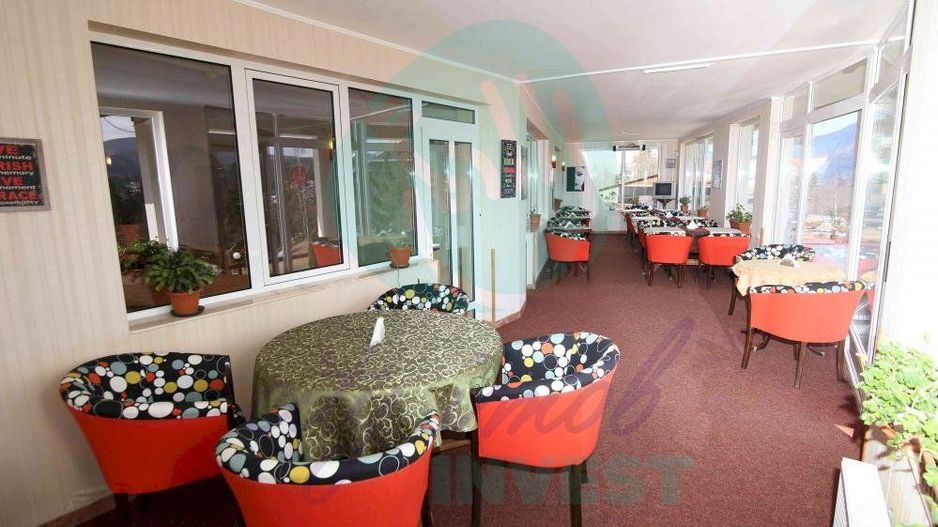 Vila cu 24 de camere cu priveliste superba ideal investitie in PREDEAL - Poză 44