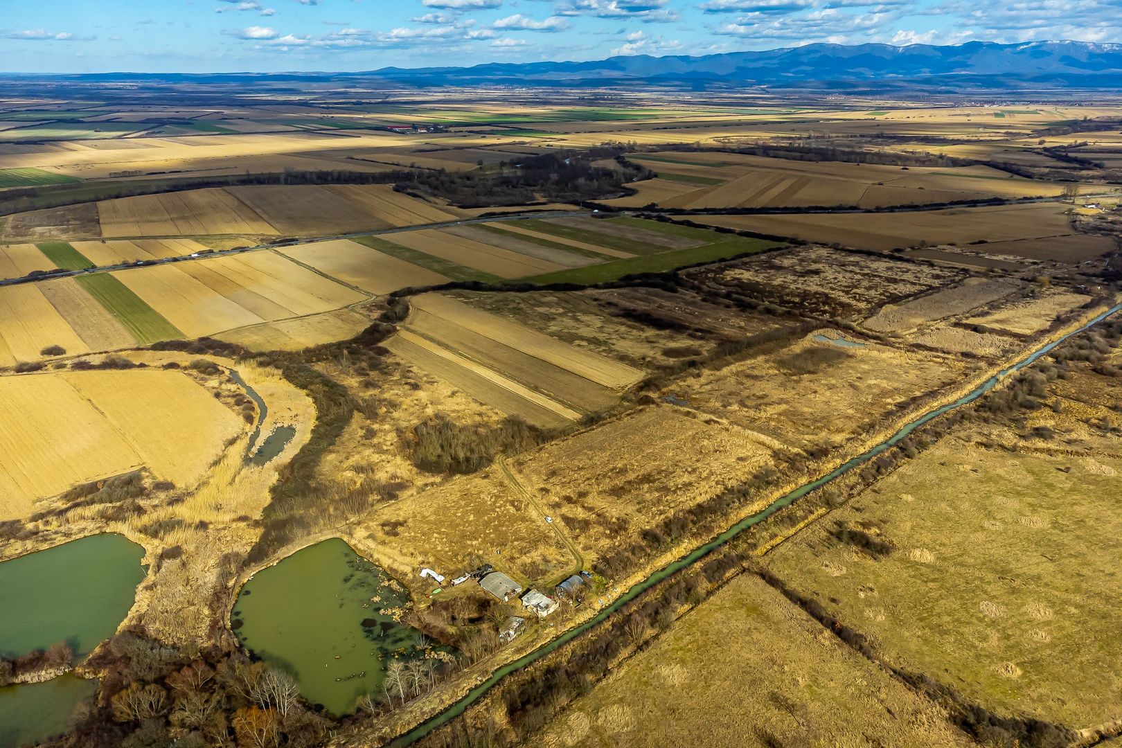 Pescărie cu resursă naturală de apă - Poză 2