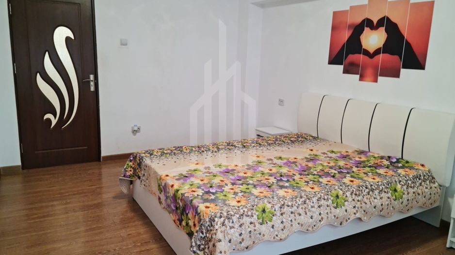Se vinde urgent apartament 3 camere | Zonă foarte bună - Poză 4