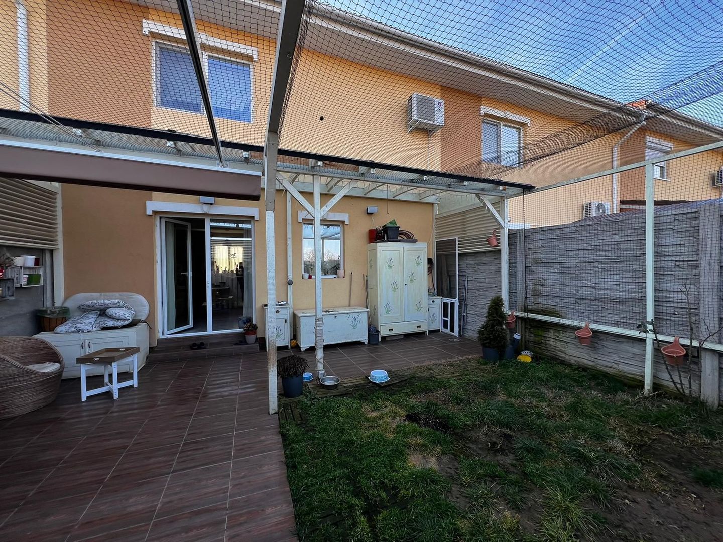 Casa de vanzare , mobilata si utilata, Sanandrei. - Poză 8