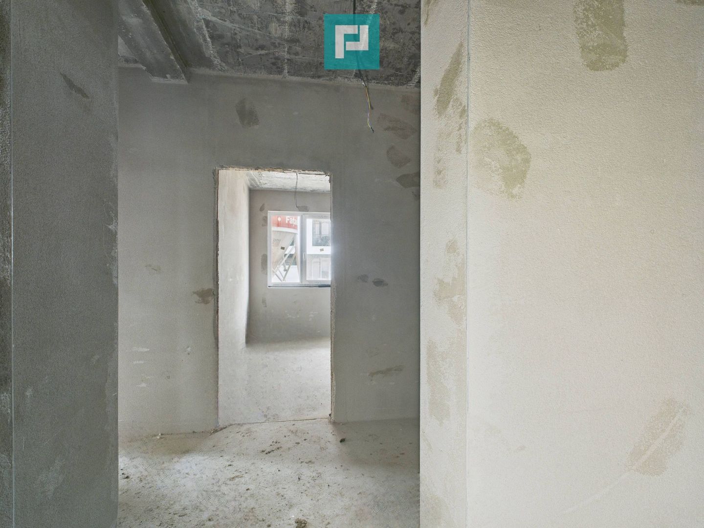 Apartament 3 camere cu curte proprie în Giroc - Poză 12