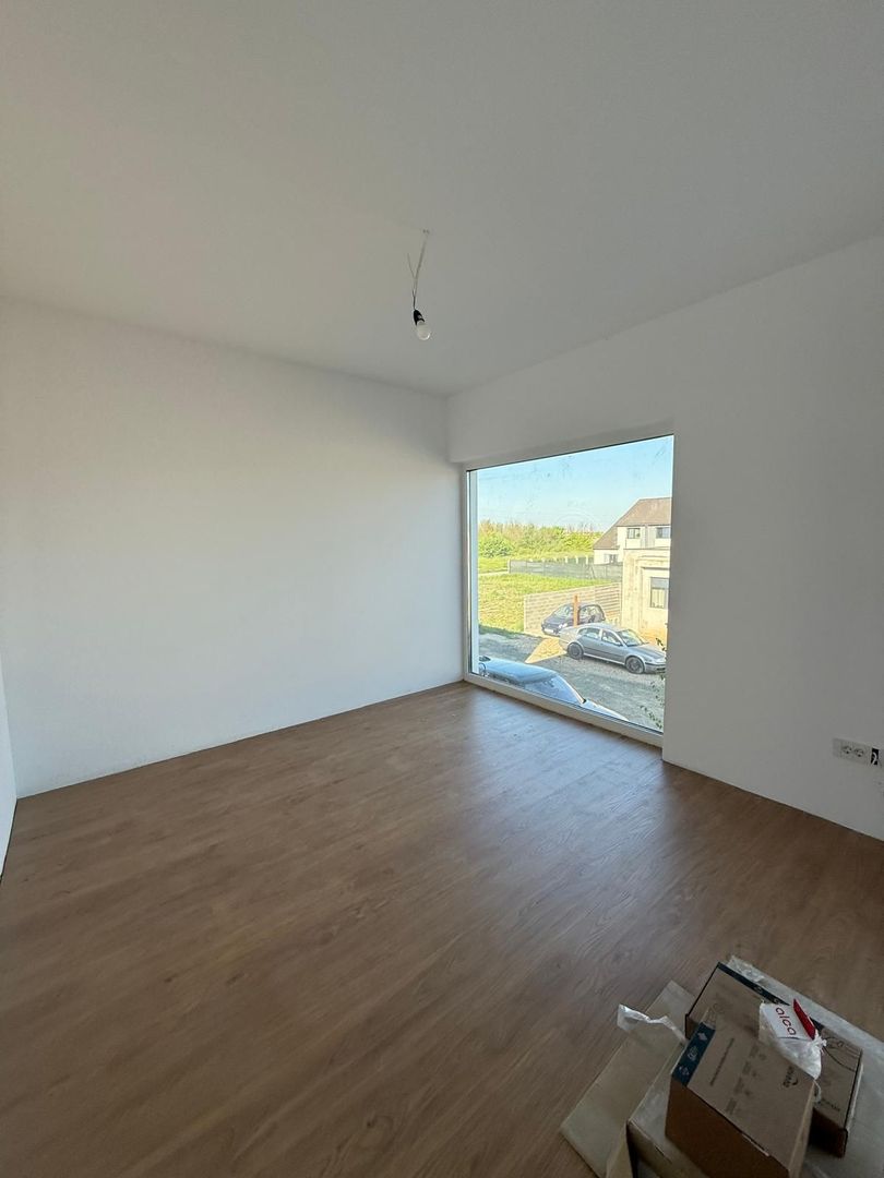 Duplex Modern pozitie excelenta zona Giarmata Vii - Poză 1