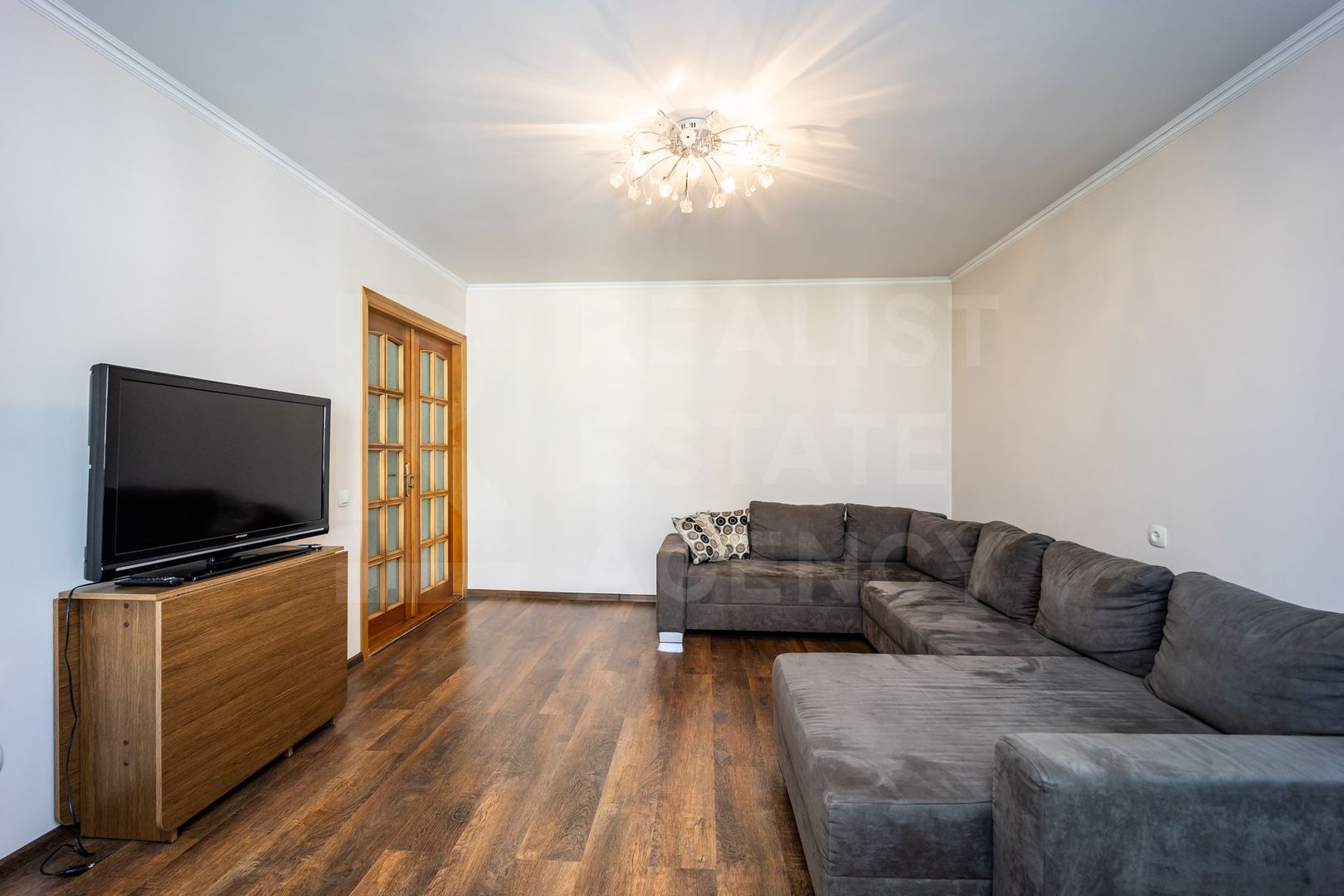 Vânzare, apartament 4 camere 86 mp , str. Milescu Spătaru, Ciocana - Poză 5