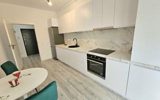 Studio 41 mp, balcon bucatarie separata , intabulata zona Brana - Poză 1