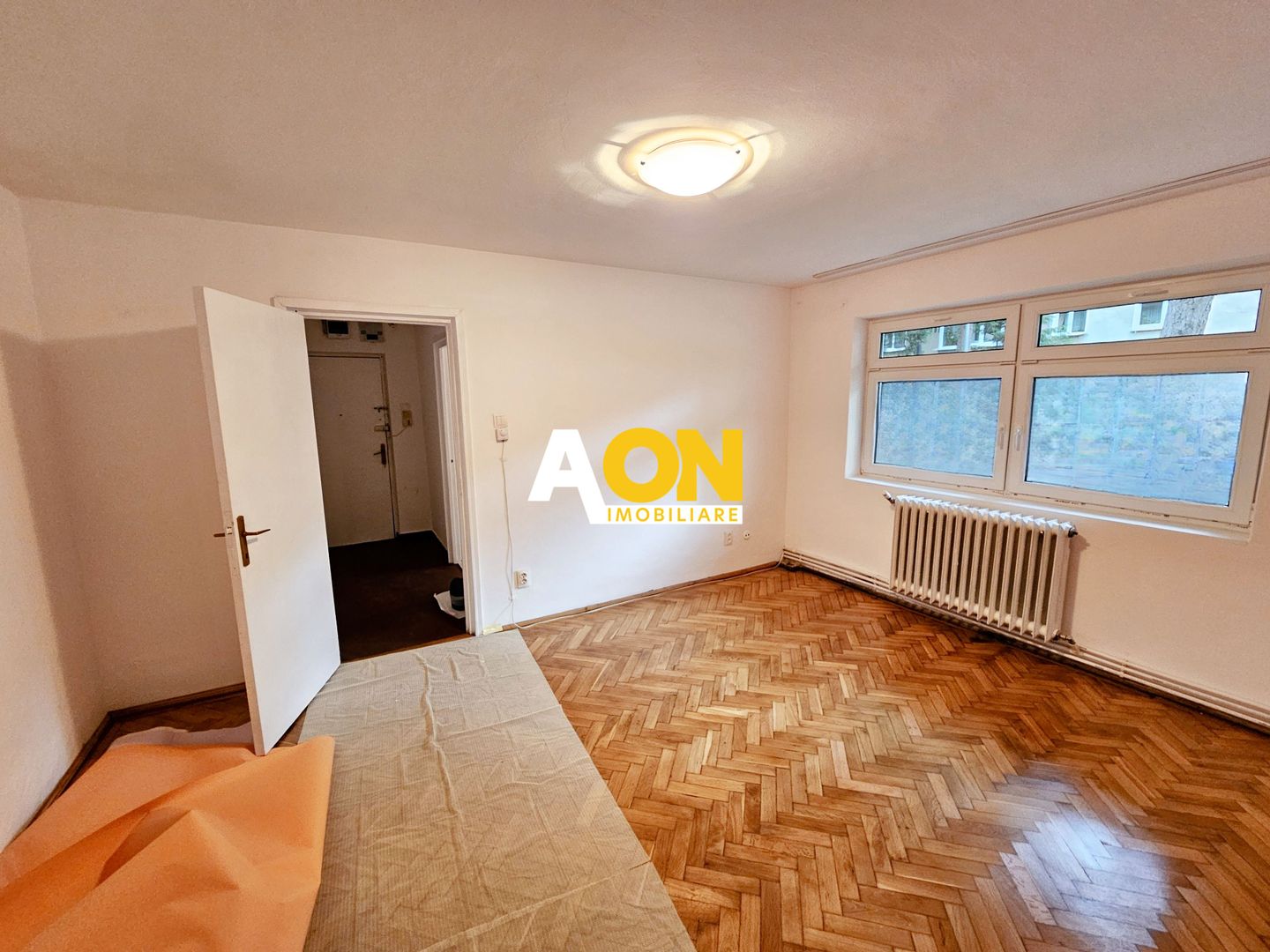 Spatiu comercial cu acces stradal, 2 camere,  46 mp utili, Cetate - Poză 3