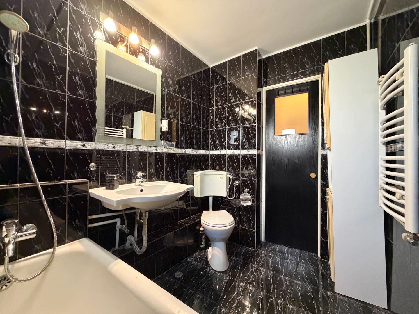 Apartament 3 camere decomandat – zona Teatrului Masca,/Bd. Uverturii - Poză 17