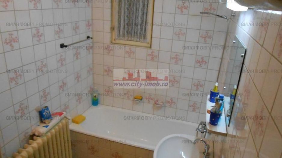 Vanzare 2 apartamente  in   VILA Drumul Sarii P + 2 - Poză 19