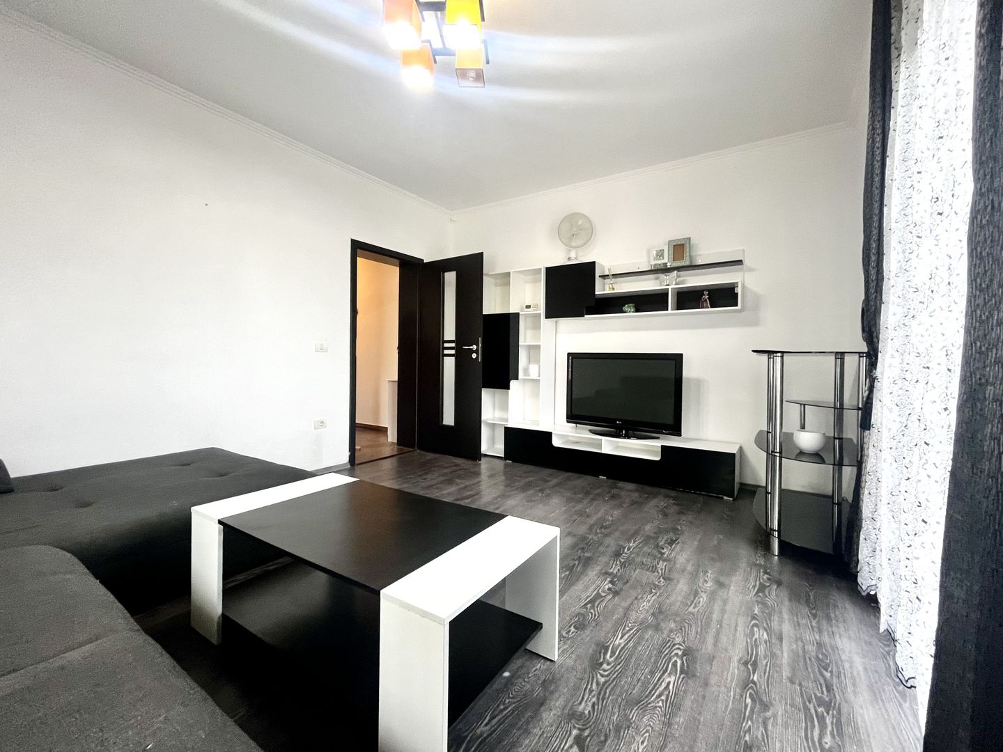 Apartament 2 camere, cu grădină proprie, la intrare in Dumbrăvița - Poză 4