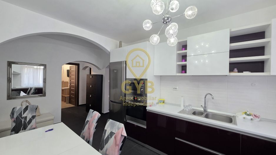 De închiriat – Apartament modern cu 3 camere | Zona Centrală | Str. General Magh - Poză 7