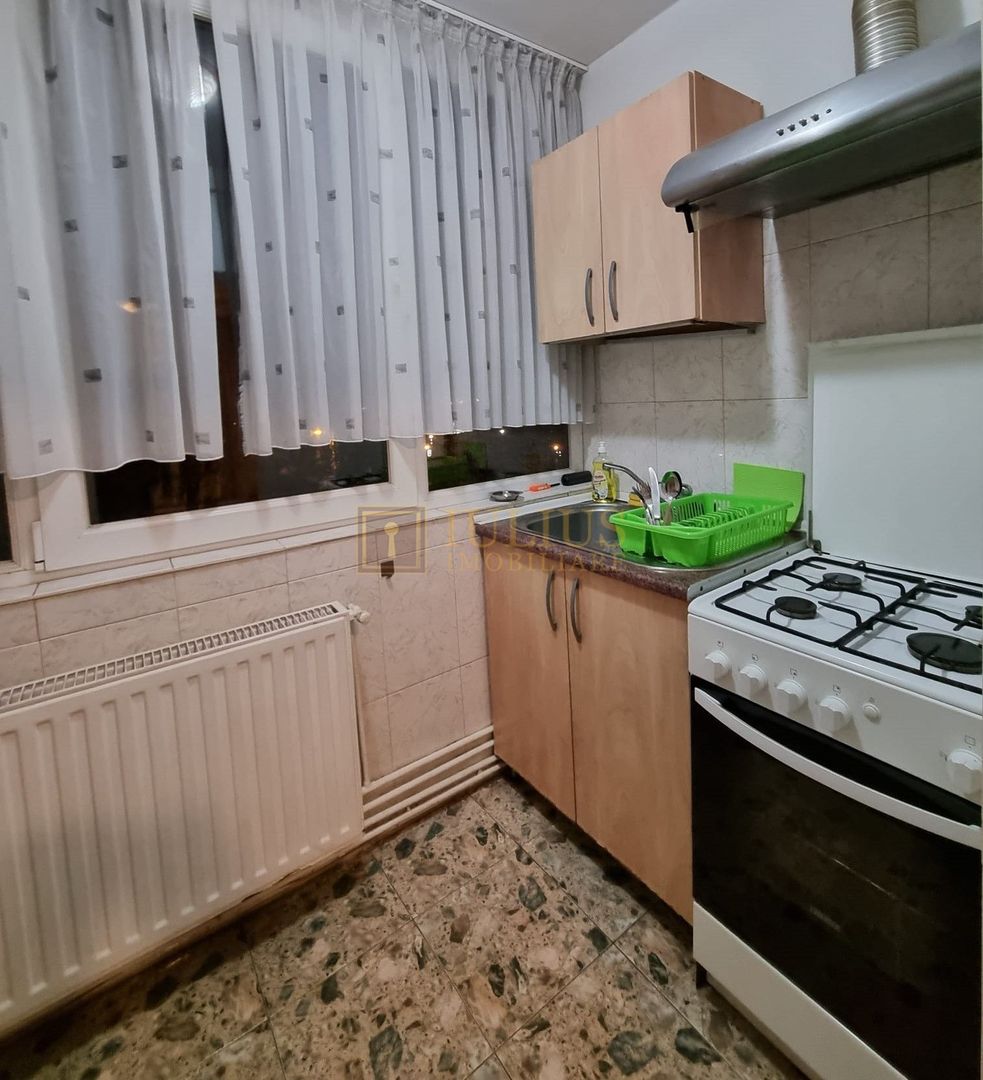 centrală proprie, aer conditionat, zonă liniștită, apartament spațios - Poză 8