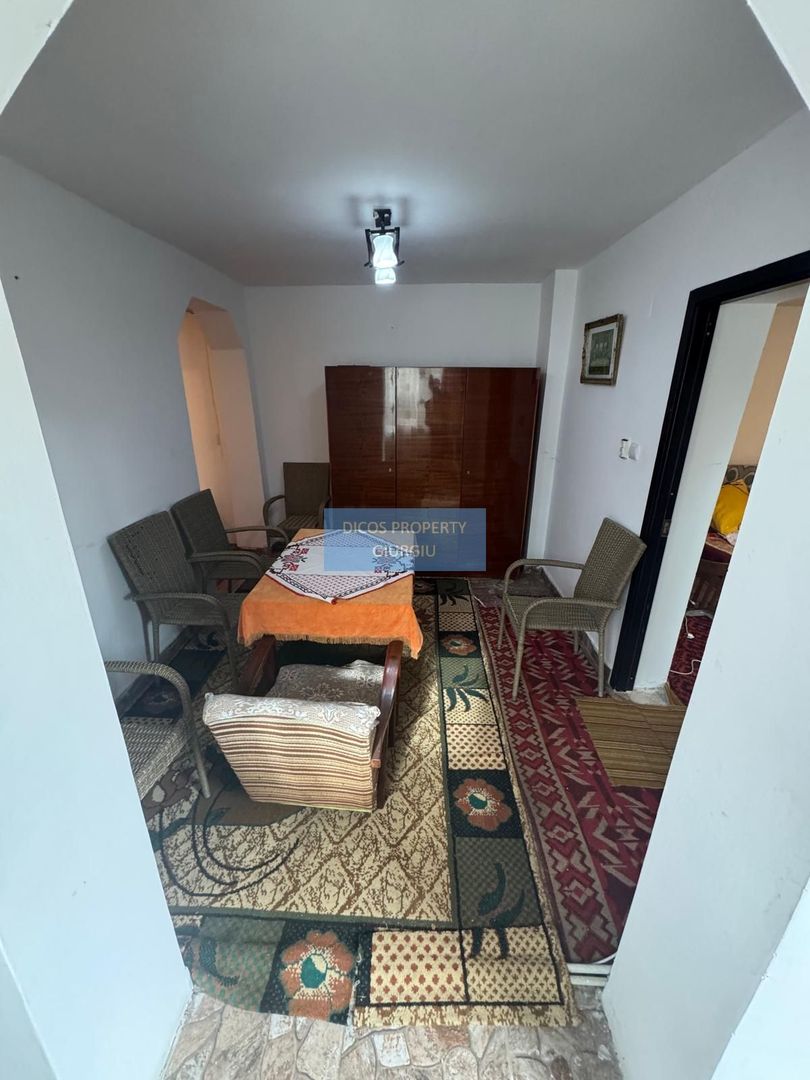 Casă cu garaj – str. Mărășești - Poză 5