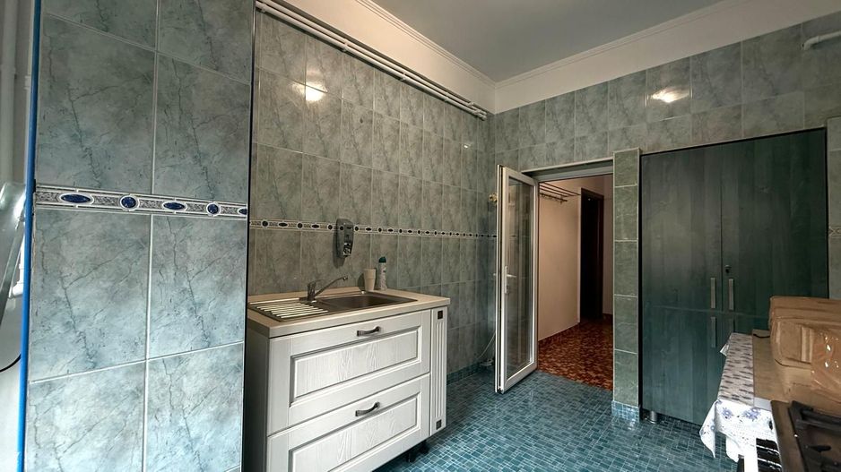 OPORTUNITATE APARTAMENT 3 CAMERE ZONA CISMIGIU + GARAJ + BOXA + CENTRALA PROPRIE - Poză 7