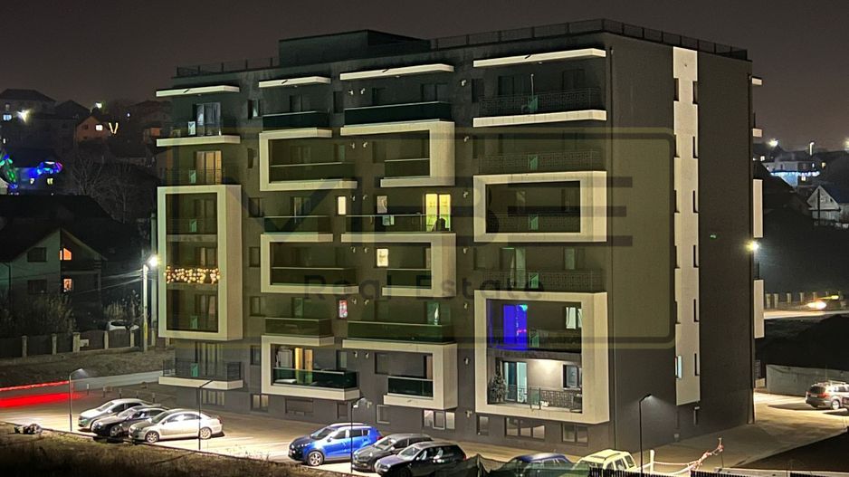 Apartament premium + parcare Bucium -  Mega Image - Poză 18