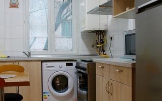 2 camere zona Fac. de Medicina - Hotel Continental, cu centrala proprie. - Poză 8