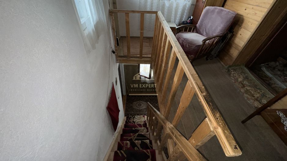 CASA 4 CAMERE, TEREN 604 MP, VOINESTI LERESTI, COMISION 0% - Poză 17