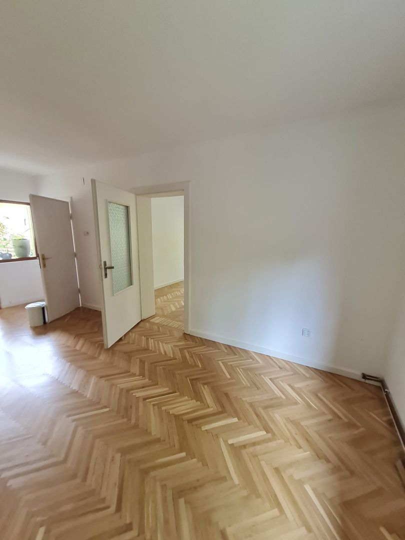 Casa solida în zona Bogdanestilor pretabilă birouri - Poză 31