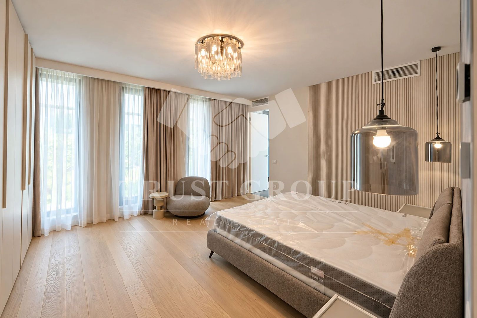 Apartament 4 camere Aviatorilor | Curte 132mp - Poză 10
