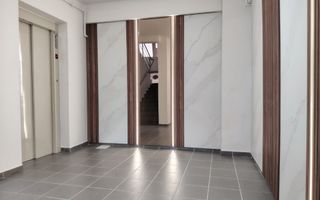 Apartament SIBIU central 3 camere, 2 bai, lift, garaj  - Poză 10