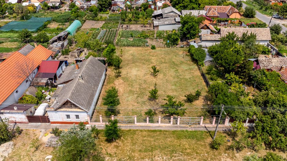 Rezervat! Teren intravilan cu front stradal de 26 m, în Nădlac - Poză 4