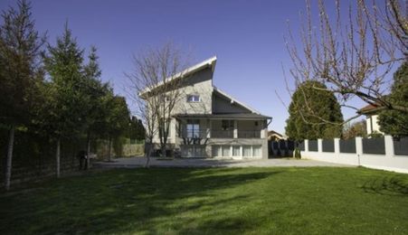 VILA IN SANTANDREI