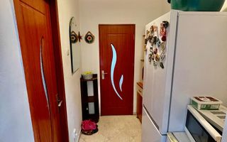 Nicolina 1 Apartament 2 Camere Decomandat  Etaj Intermediar - Poză 3