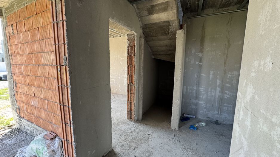 Sacalaz, 1/2 Duplex pe Etaj, 4 Camere,2 Bai,Terasa Acoperita - Poză 10