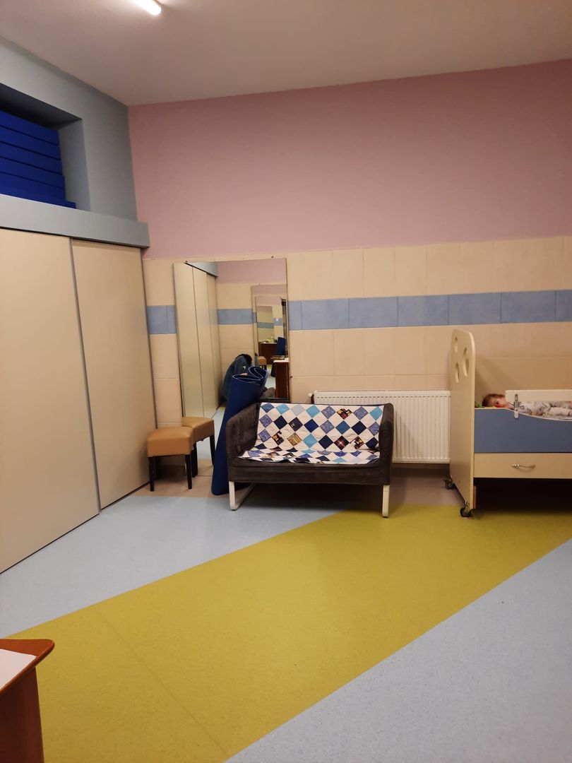 Proprietate versatilă, ideală pentru activități sociale, medicale sau - Poză 7